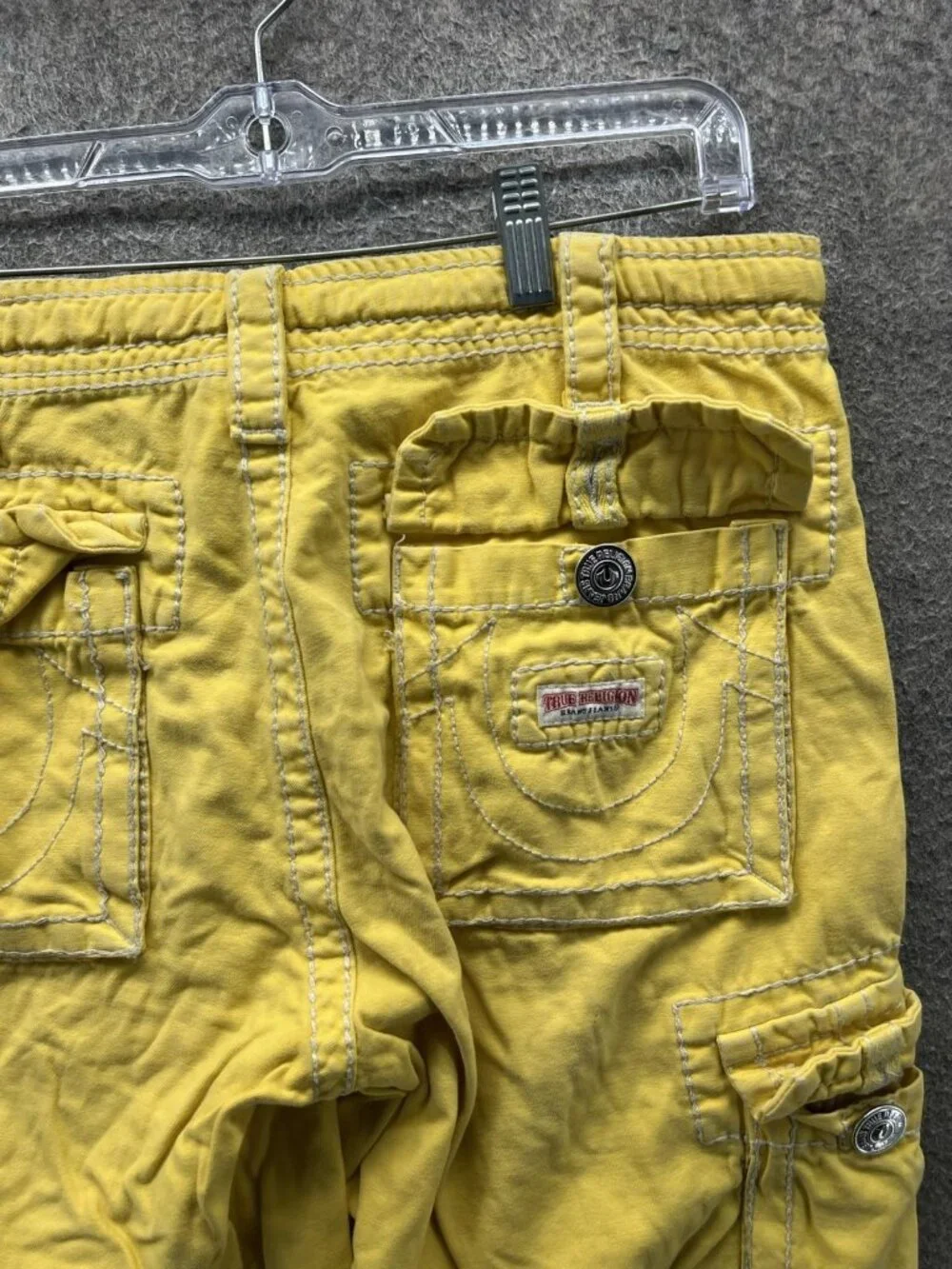 True Religion Shorts Mens 28 Yellow Cargo Drawstring Distressed Paratrooper Y2K